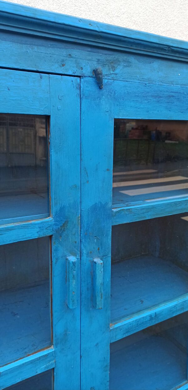 Vaisselier en bois bleu