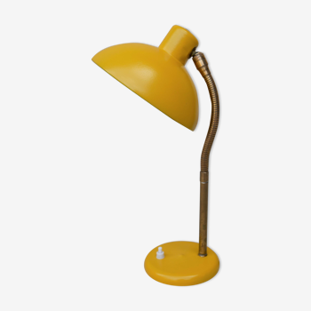 Lampe de bureau vintage en métal jaune