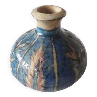 Very original old vase with floral decoration