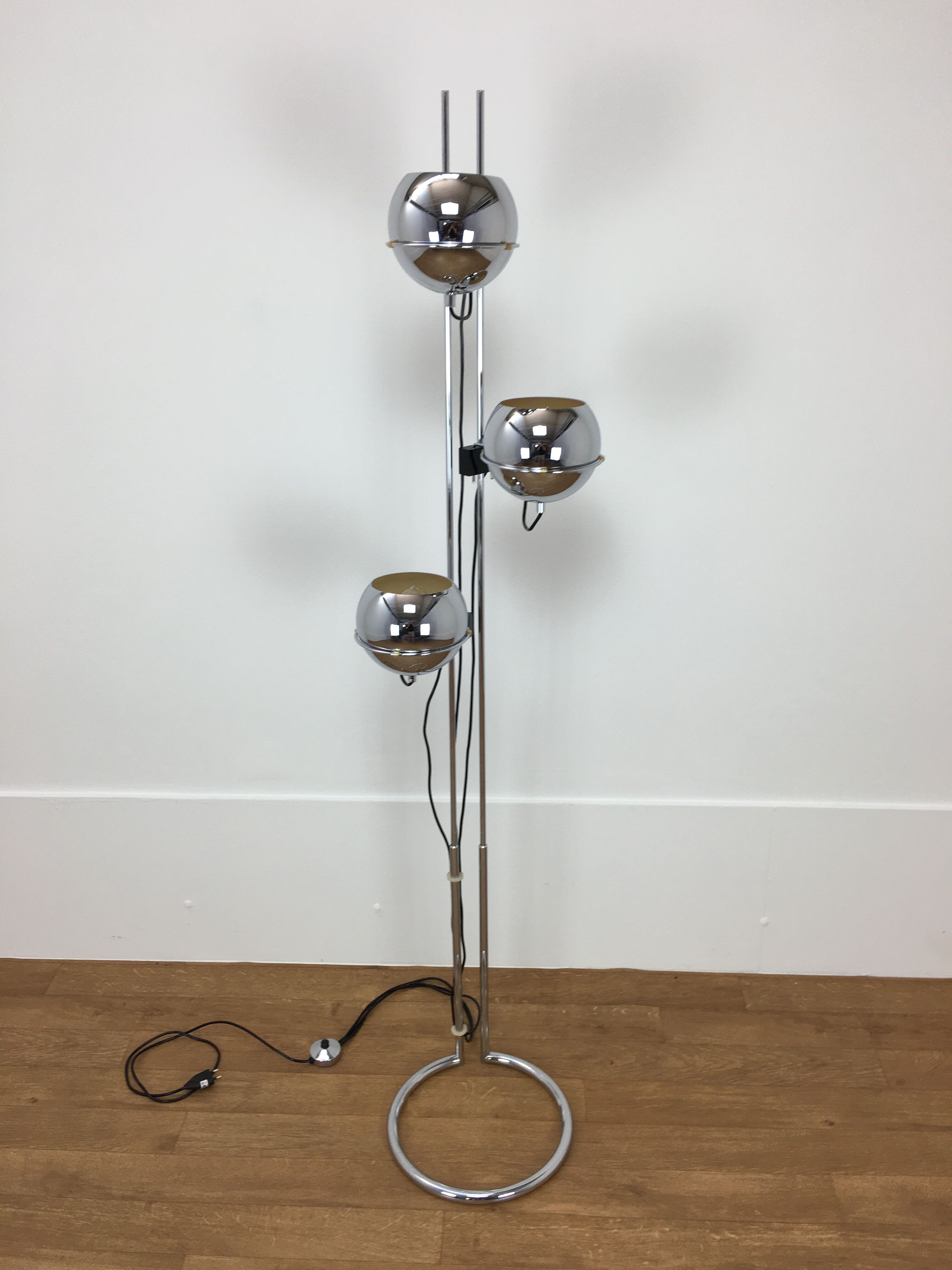 Floor lamp eyeball Gioffredo Reggiani 3 balls chrome 70's space age