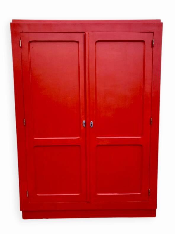 Armoire parisienne