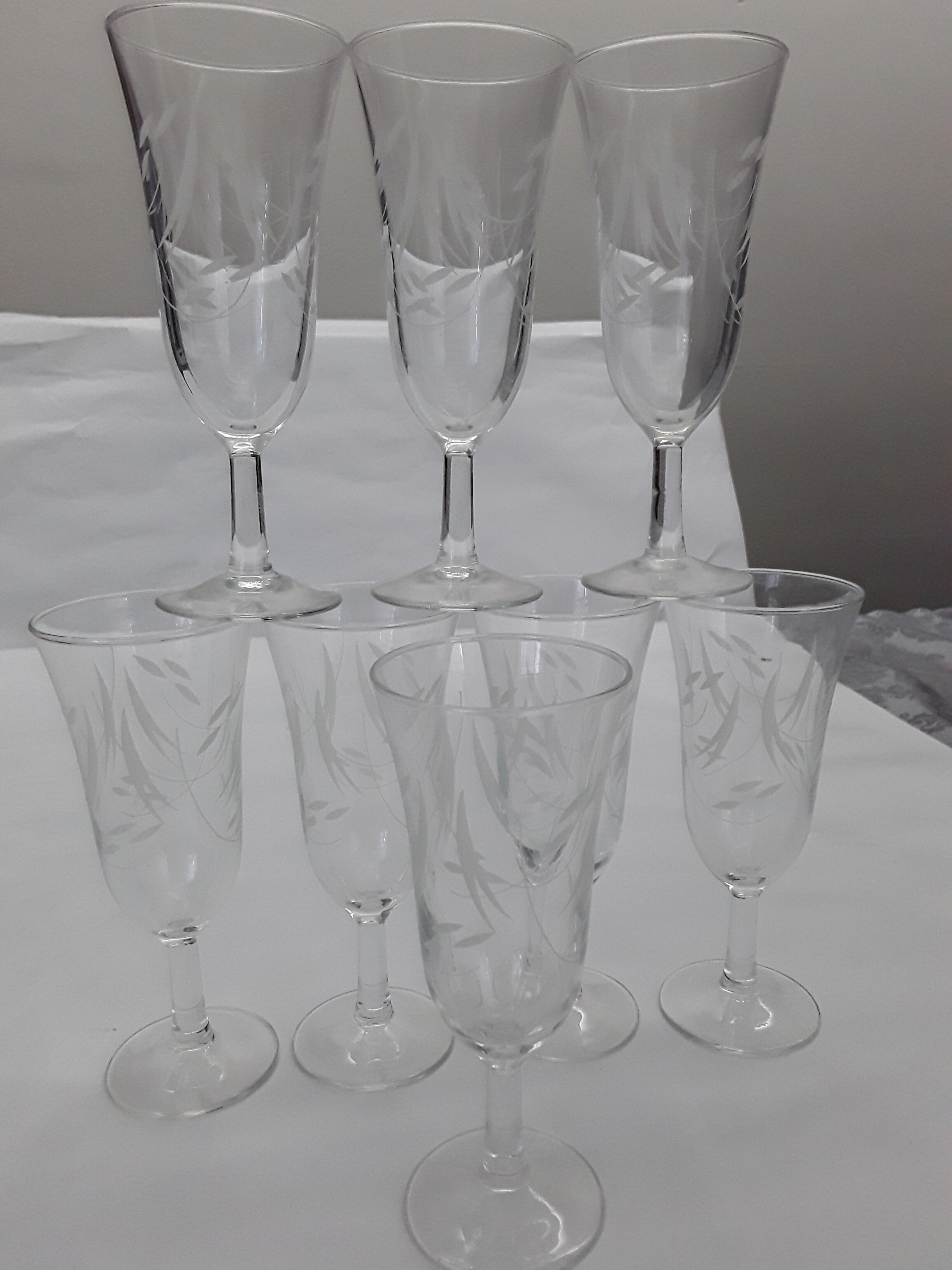 8 flûtes à champagne décor épi Selency