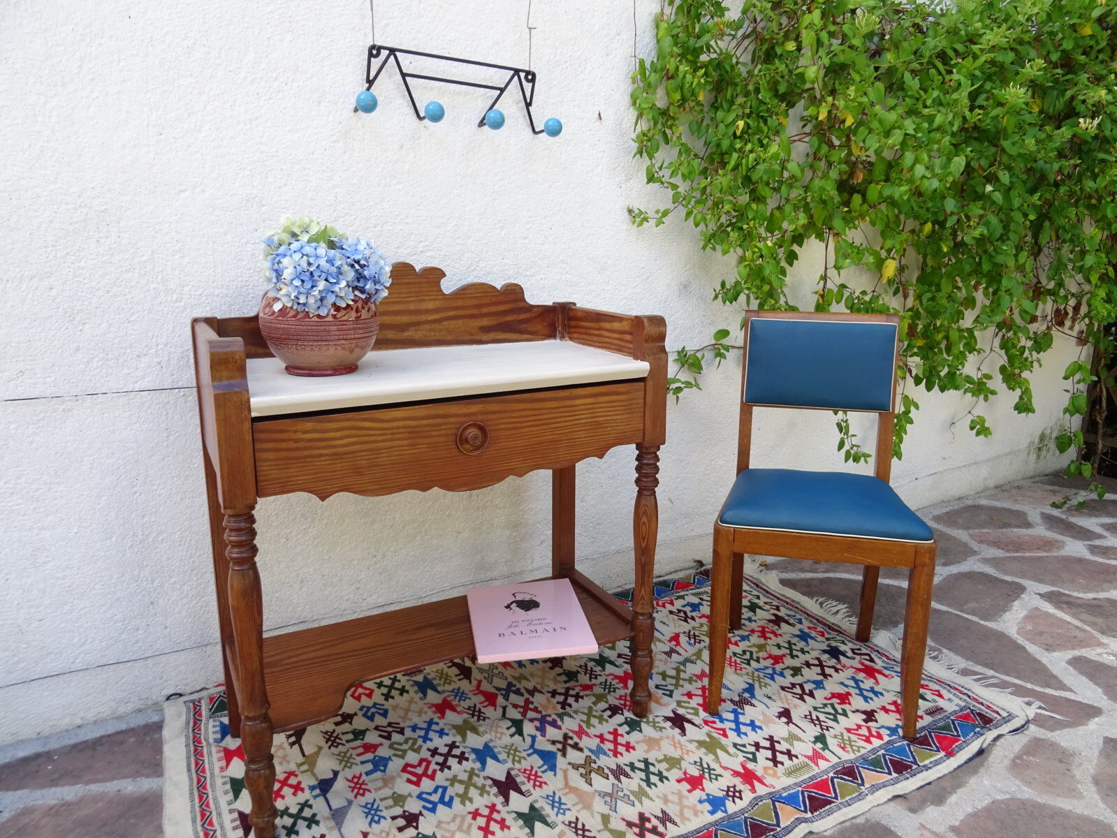Table de toilette en pichepin