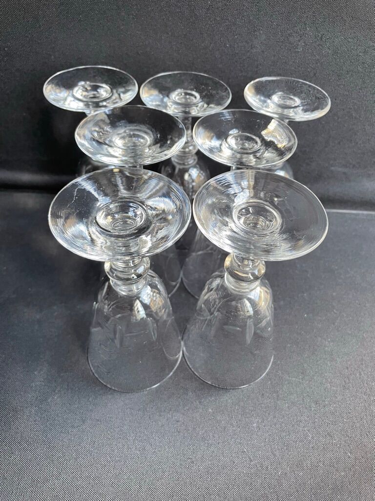 Blown and cut crystal glasses