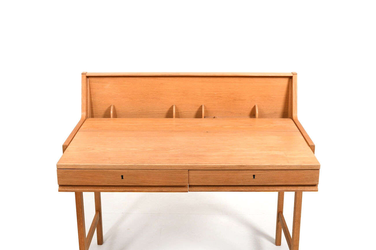 High quality modern danish oak desk 1960s