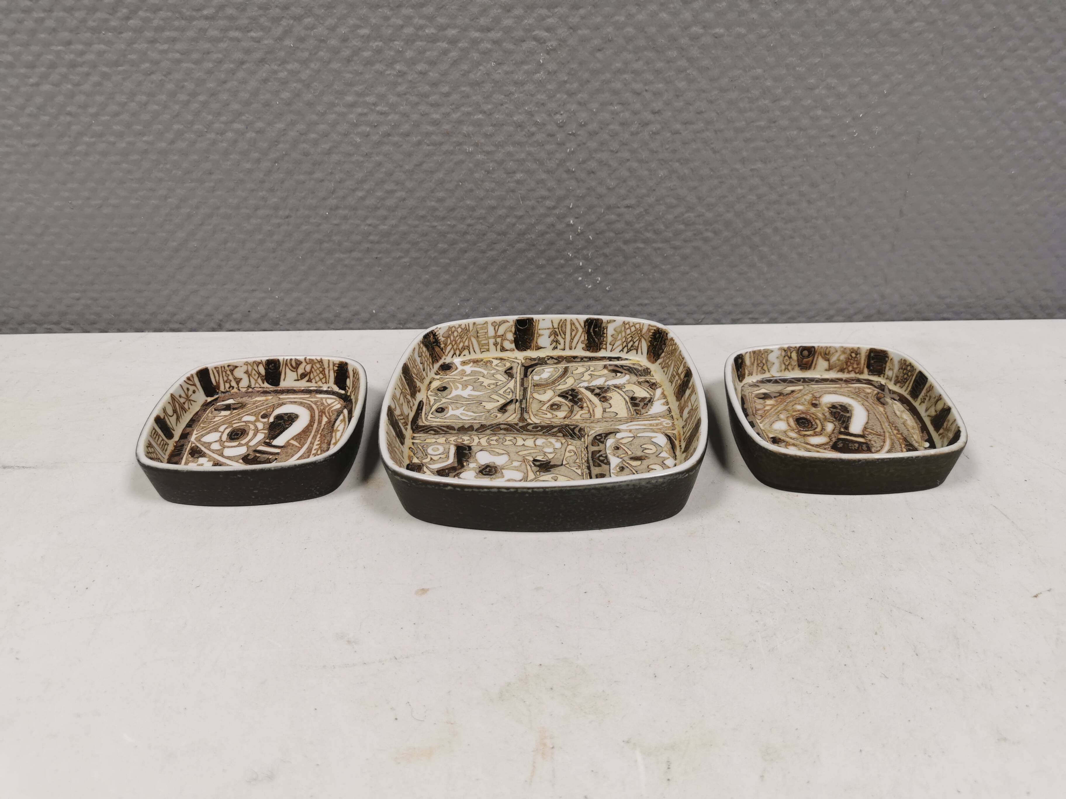 Dishes from Royal Copenhagen, designed by Nils Thorsson 1960s.