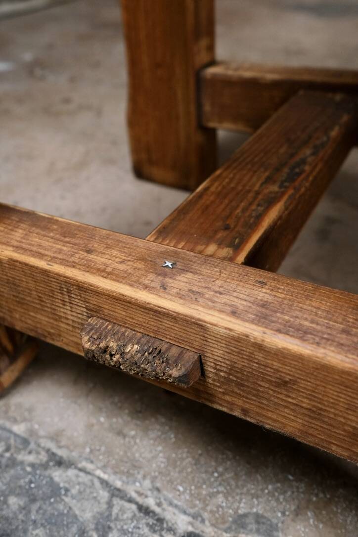 Set of 4 brutalist pine chairs, Italy, 1960s