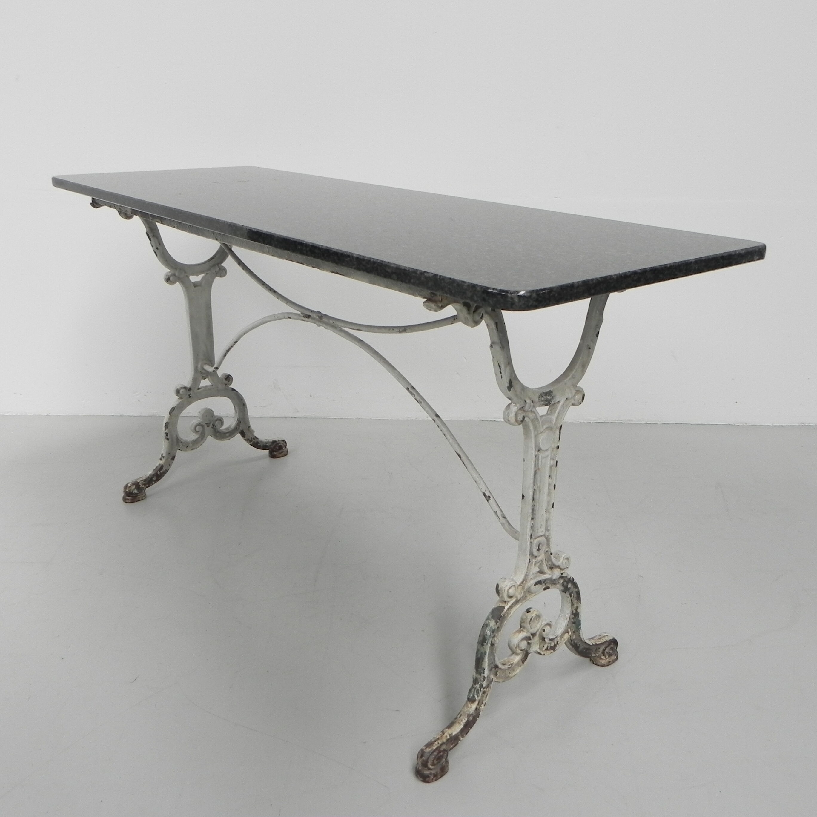 XL Garden table made in Paris, bistro table with granite top