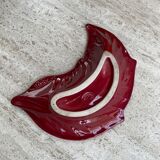 Plat feuille Vallauris rouge bordeaux