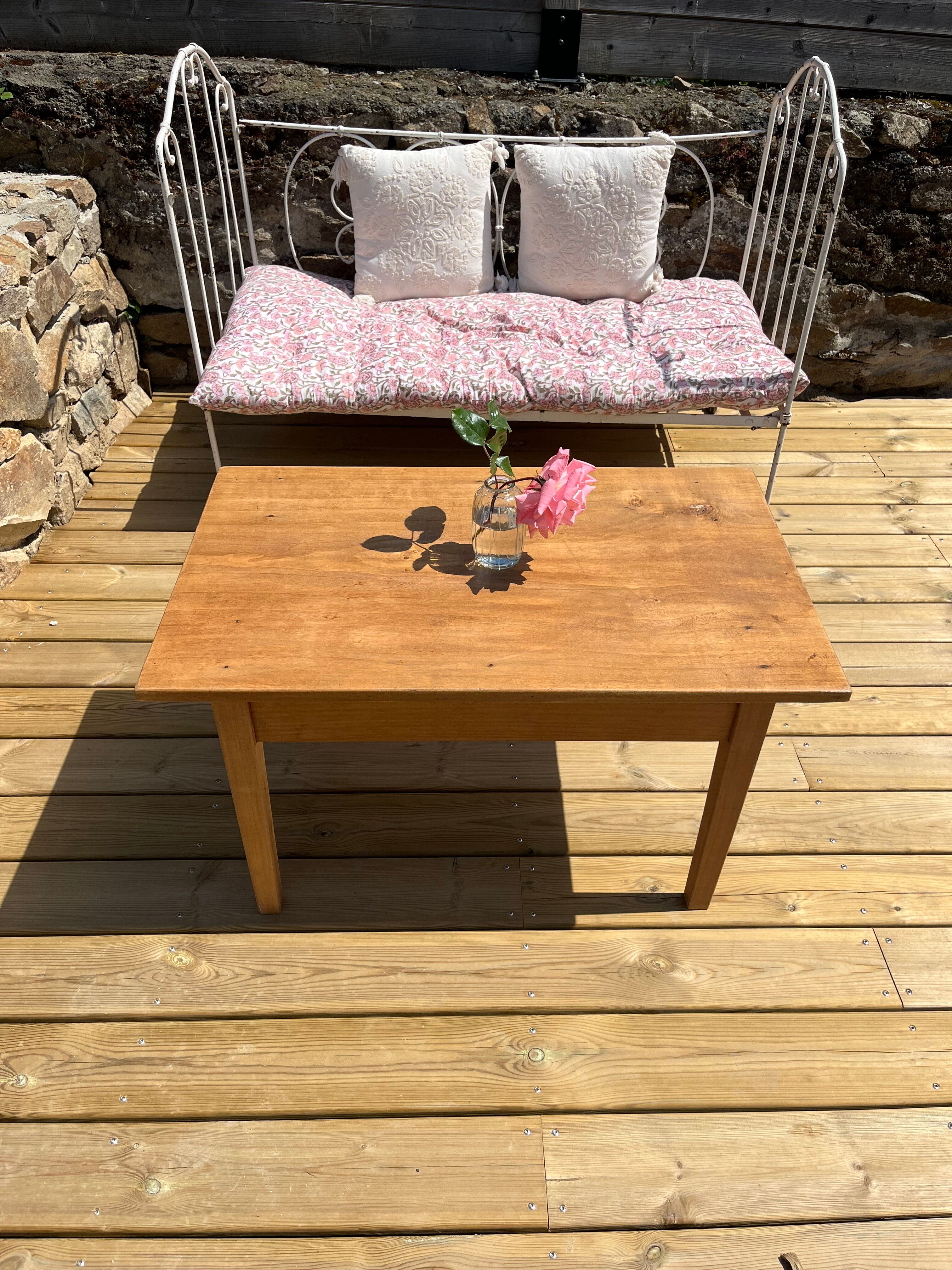 Table basse de ferme