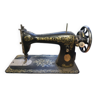 Singer mechanical sewing machine cast iron base 1900 modern style