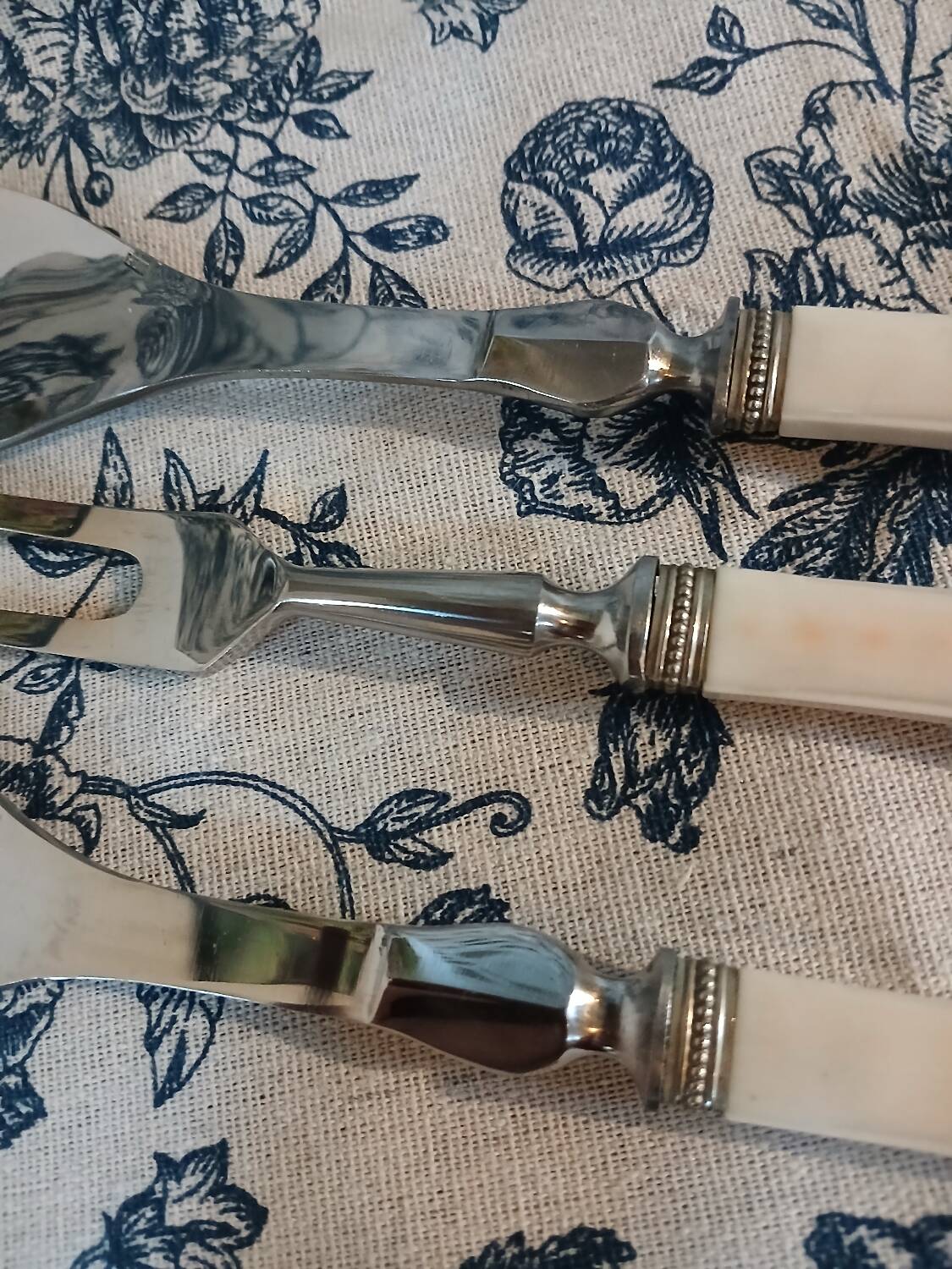 3 antique serving utensils