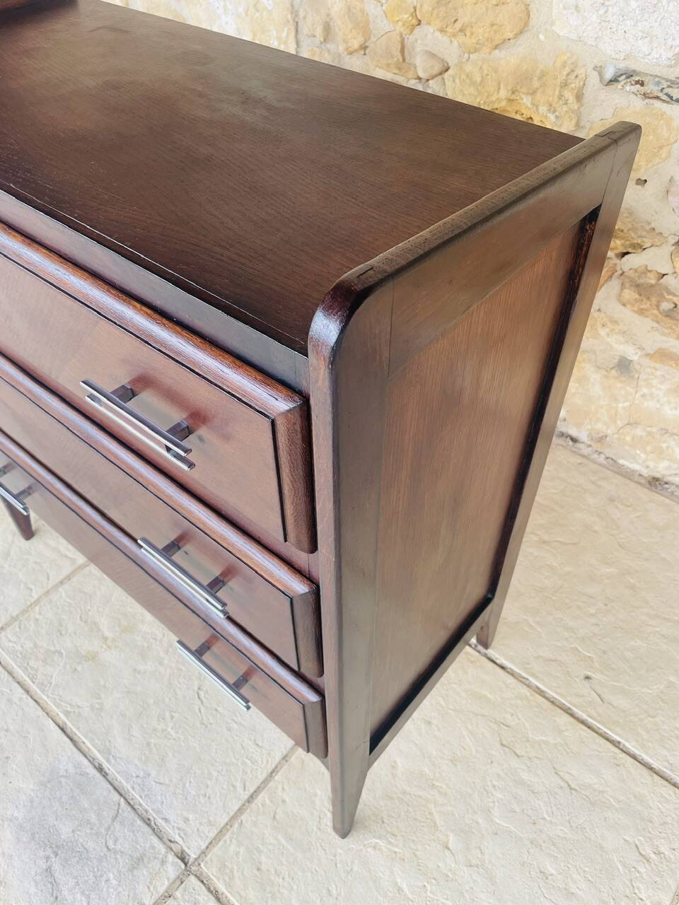 Commode de style Art Deco en noyer, circa 1950
