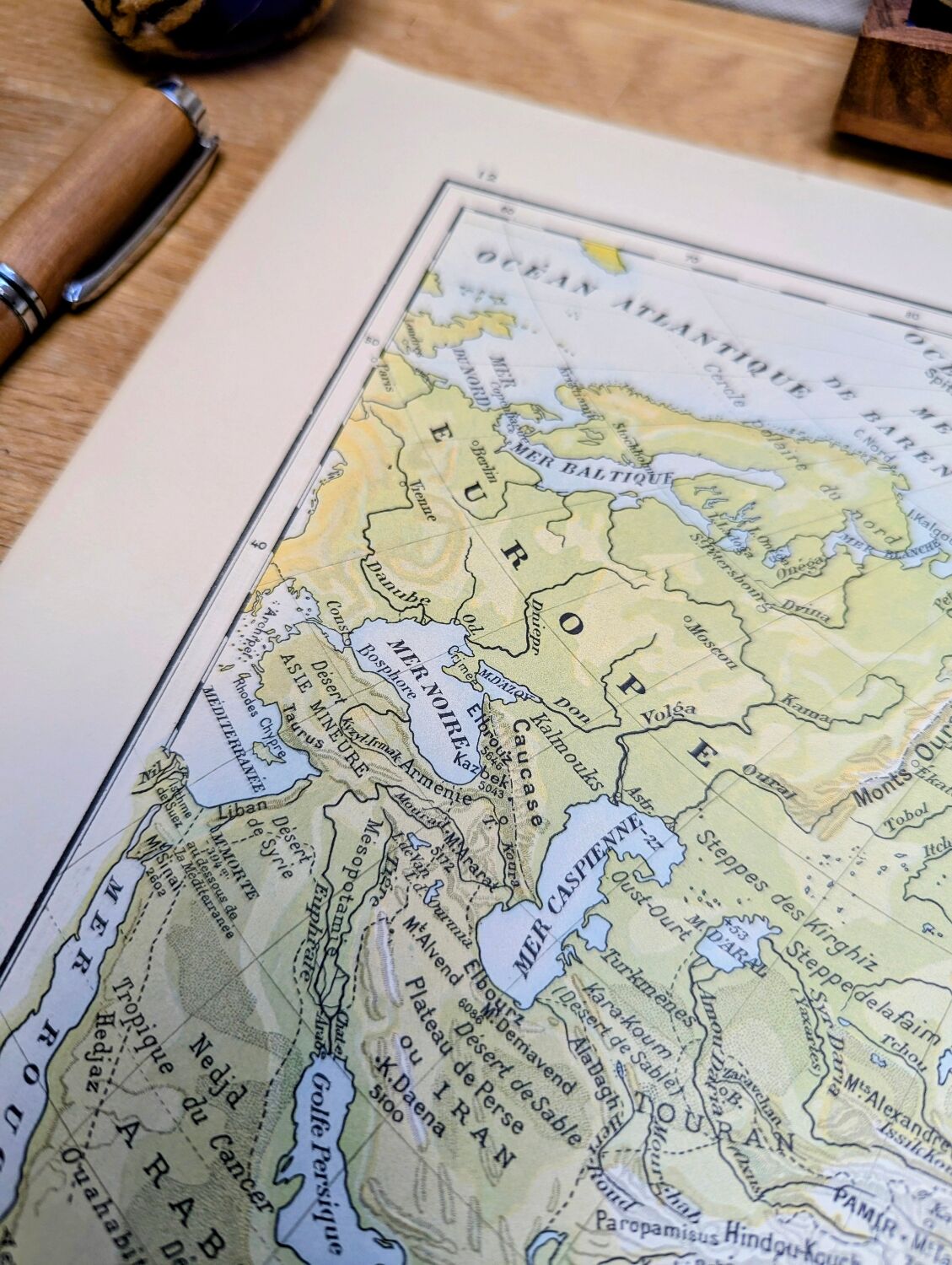 Physical Asia. Geographical plate printed in 1900.
