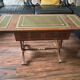 Table d'appoint Regency en acajou et cuir vert - Bevan Funnell