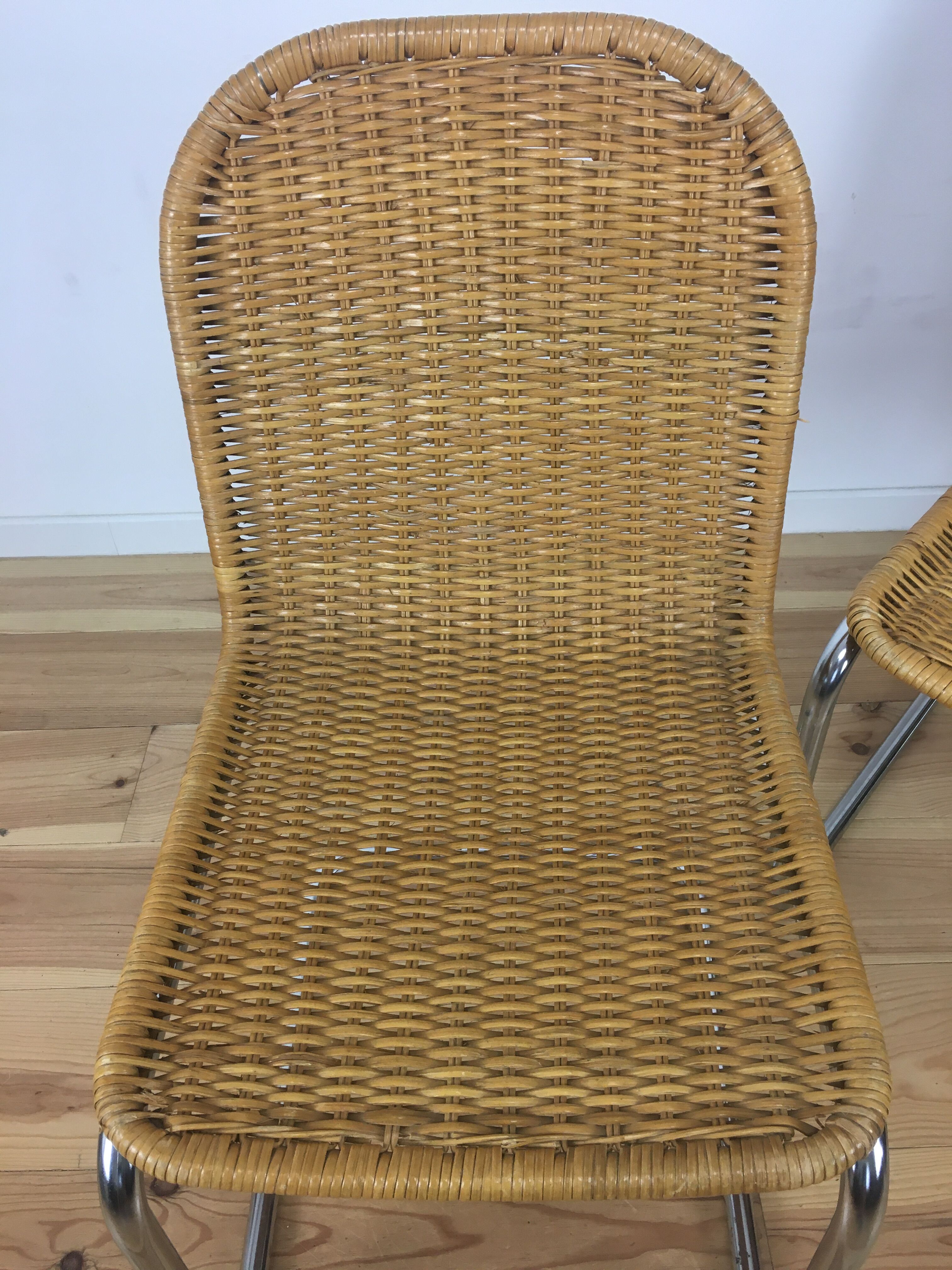 Vintage cantilever chairs in chrome and rattan