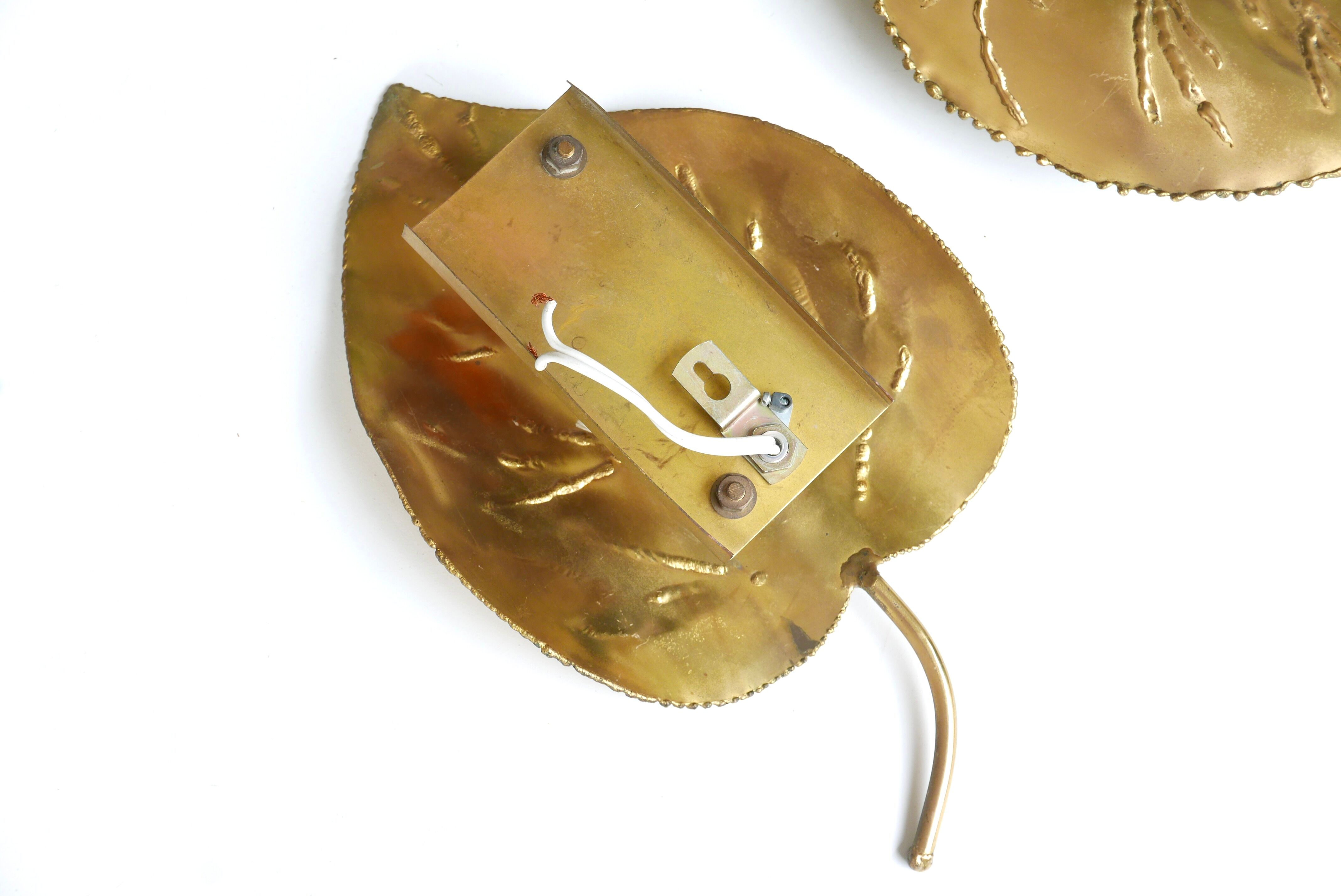 Pair of brass "leaf" wall lamps, 70s