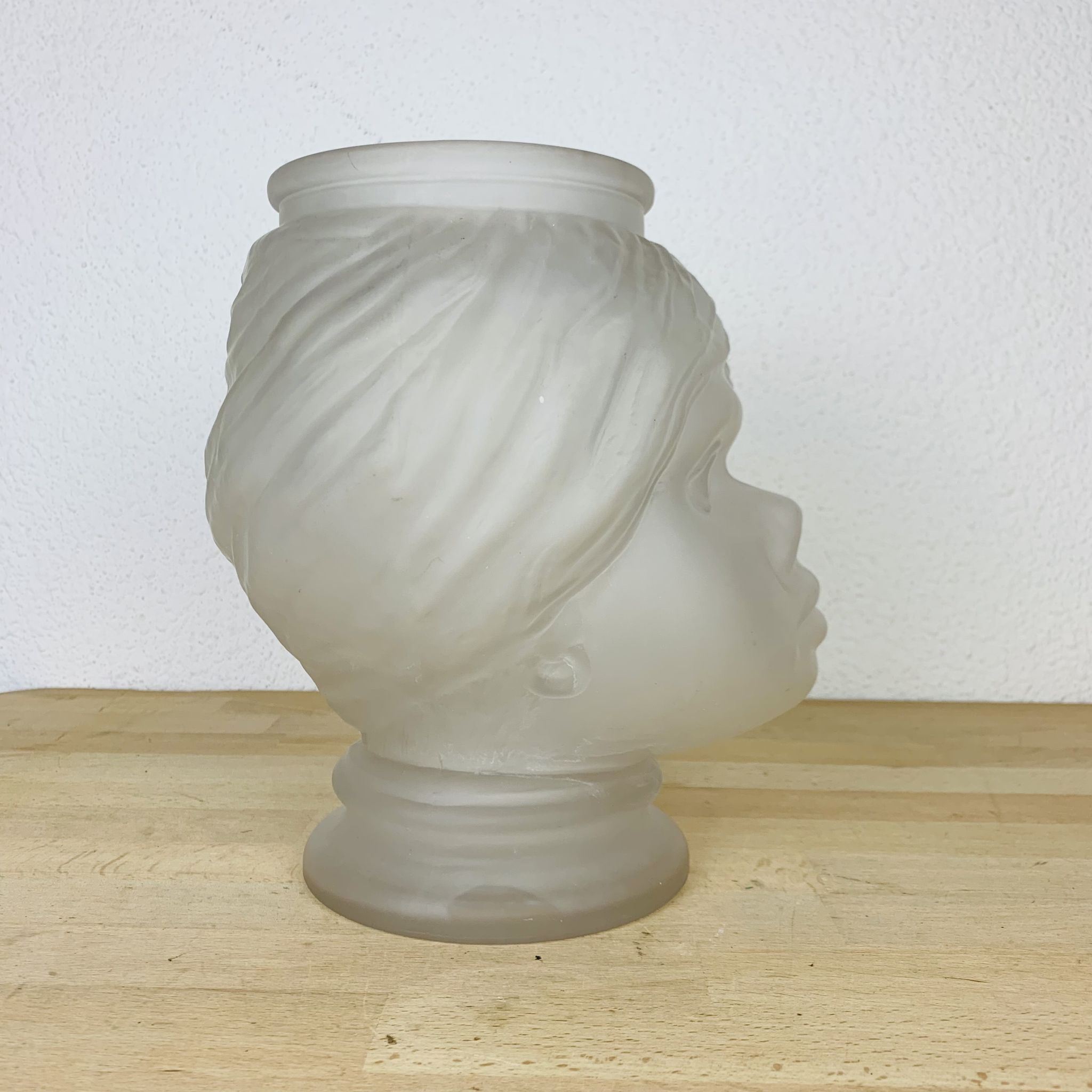 Vase nubien anthropomorphe verre