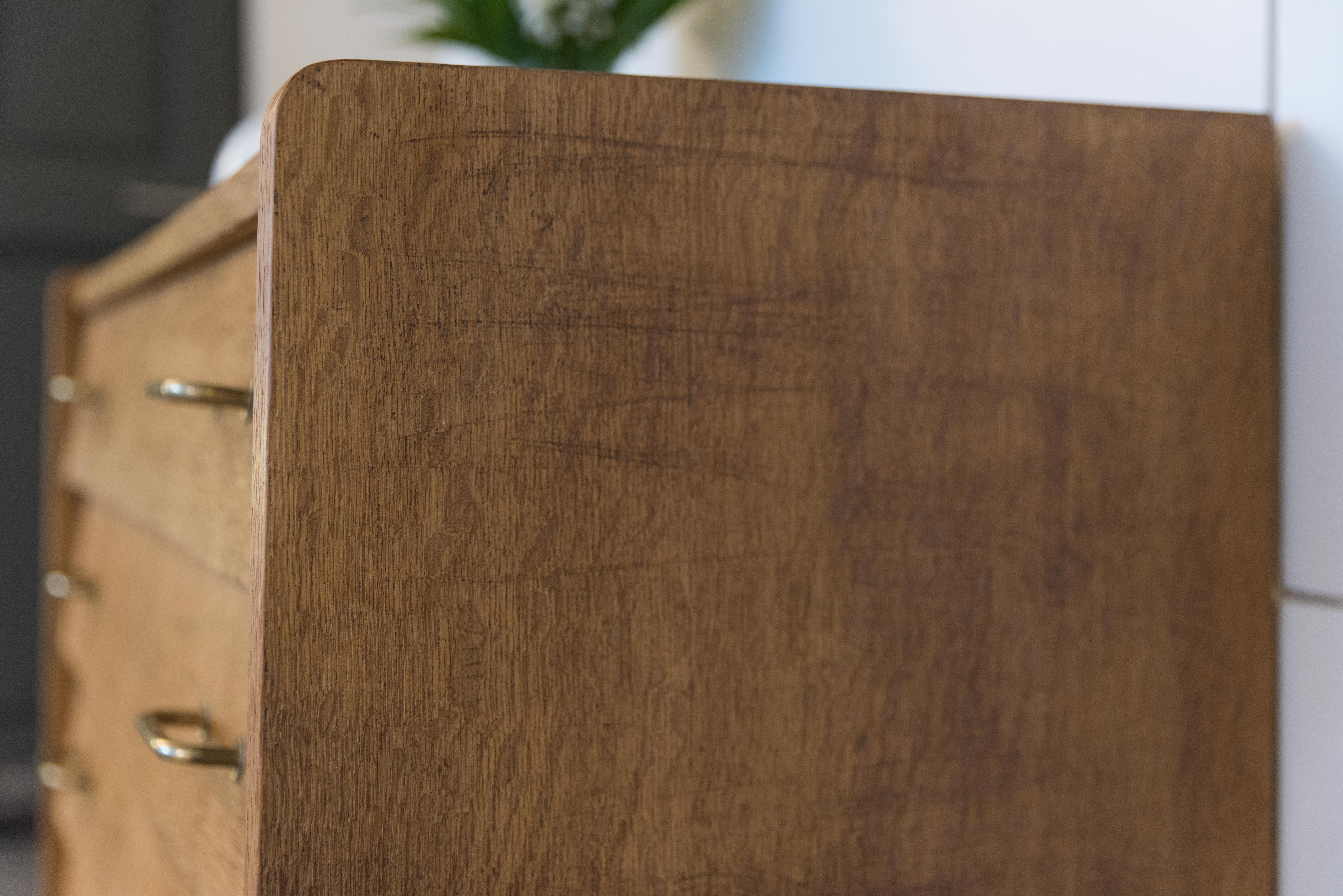 Chest of drawers in oak 50s