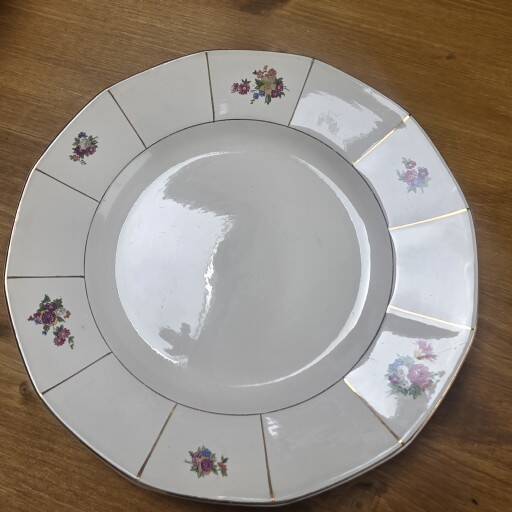 Set of 4 Digoin-Sarreguemines dishes