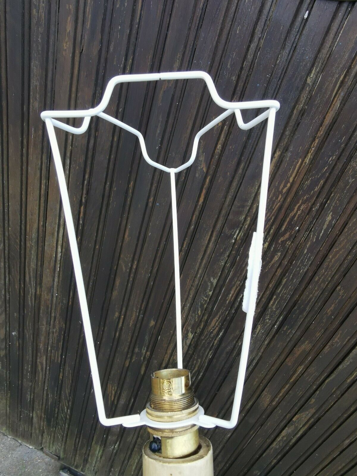 Lampadaire d'intérieur en bois acajou massif sculpté style anglais