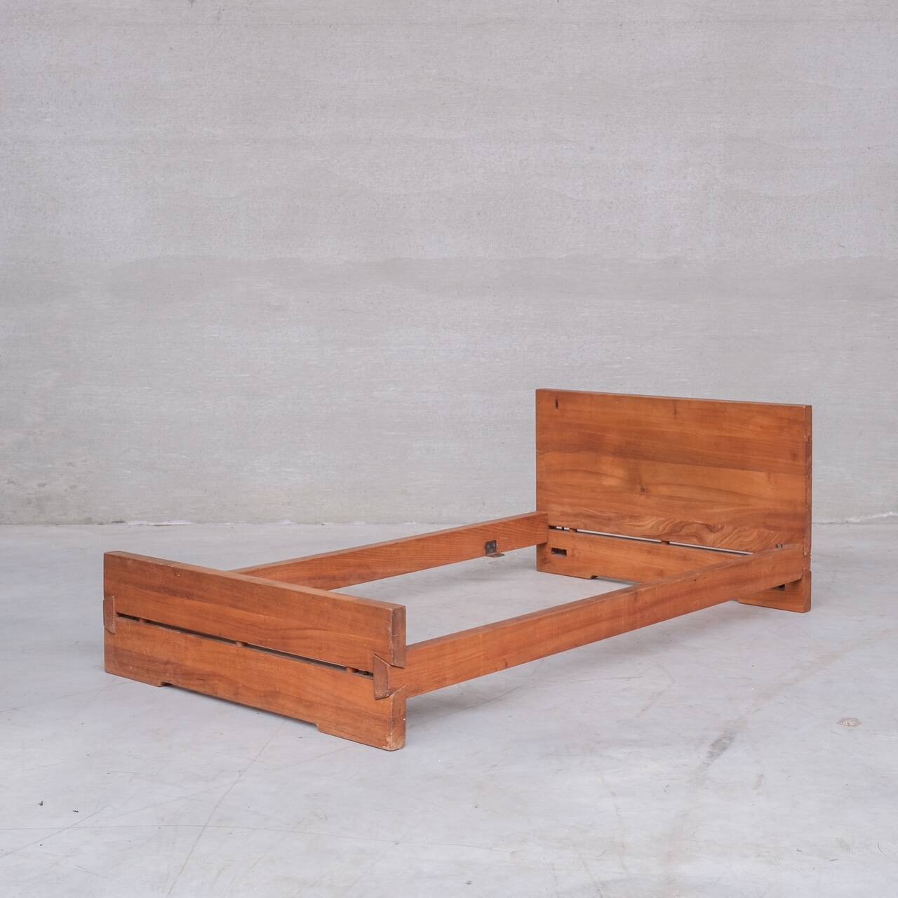 Pierre Chapo Mid-Century L02A Elm Single Day Bed (2 available)