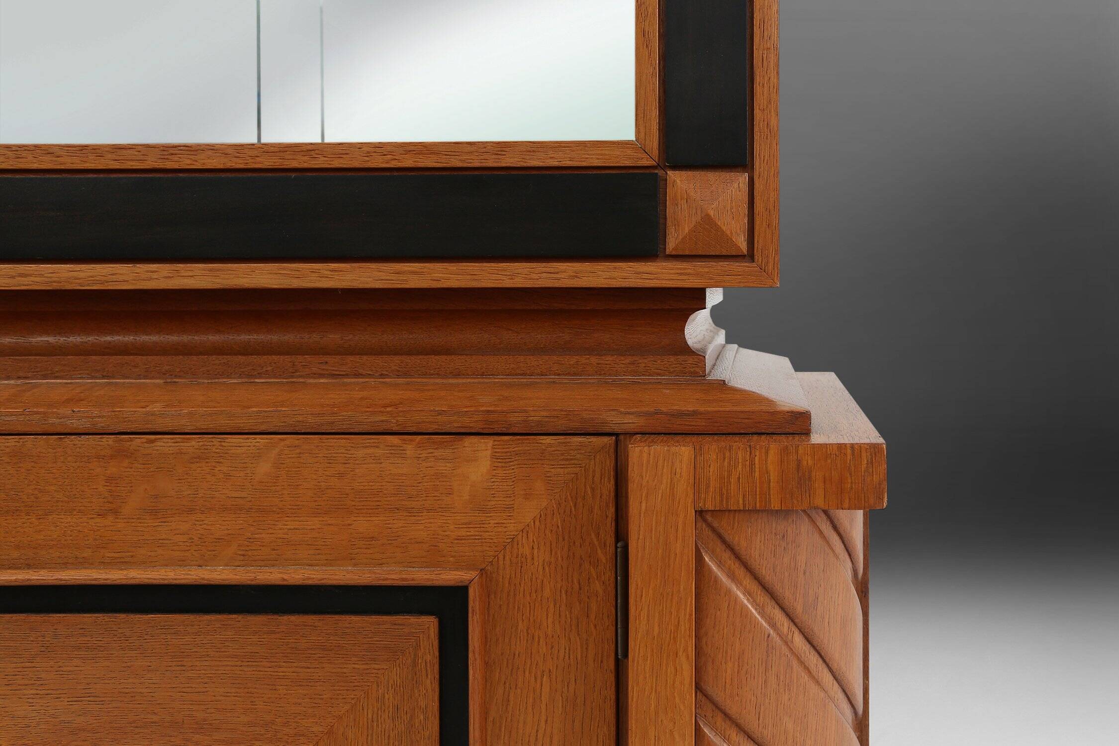 Late Art Deco Display Cabinet in Oak, Belgium 1940s