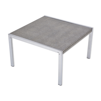 Table basse moderne du milieu du siècle en acier et aluminium avec motif graphique en méandres