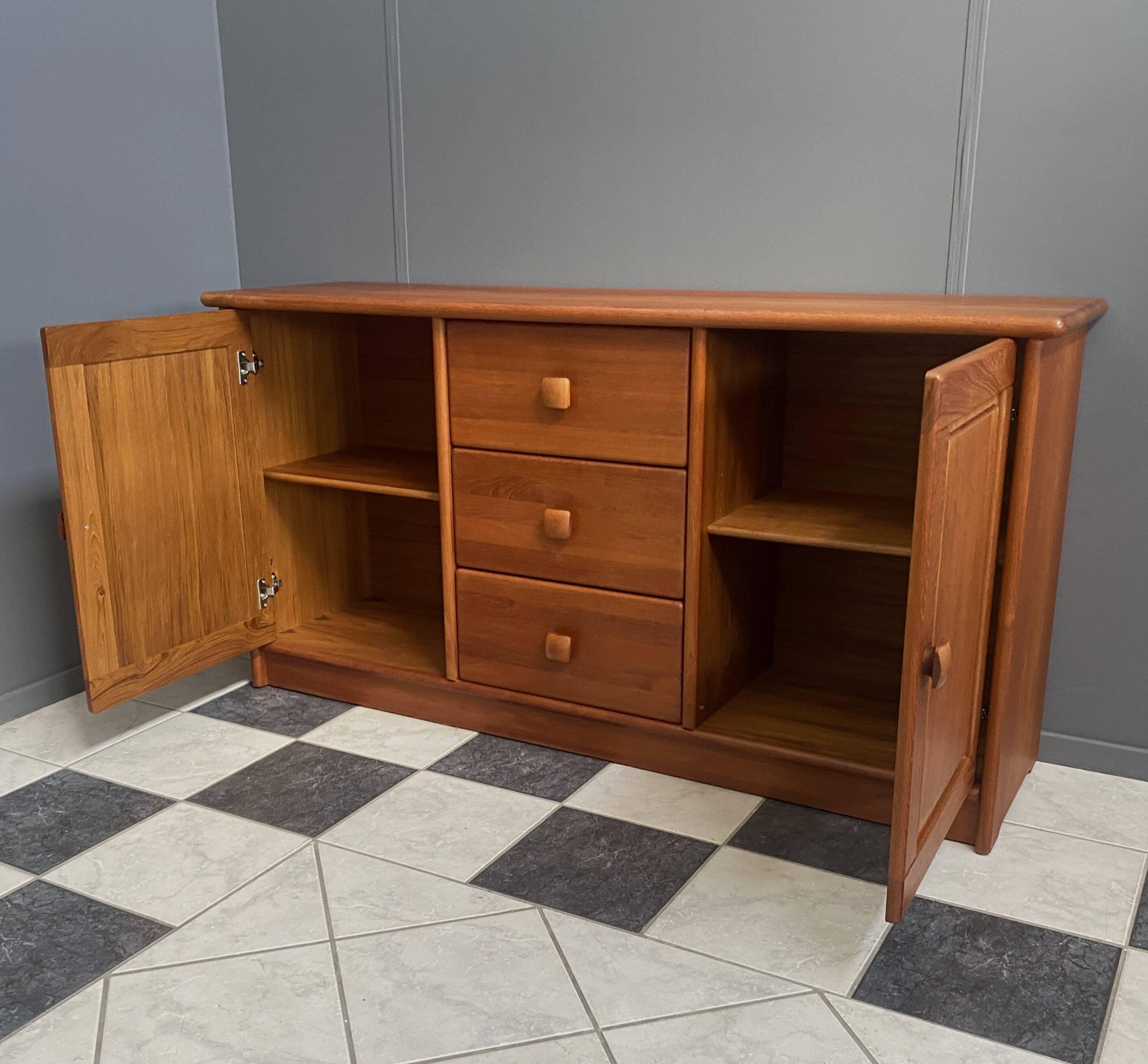 Teak sideboard by Dyrlund Denmark