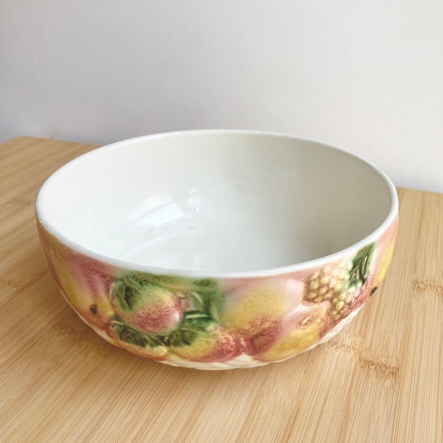 Salad bowl in slip Sarreguemines