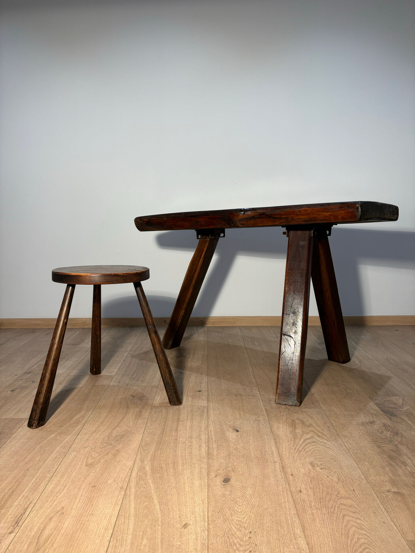 Table brutaliste chêne massif