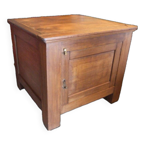 coffre en bois profond - ancien