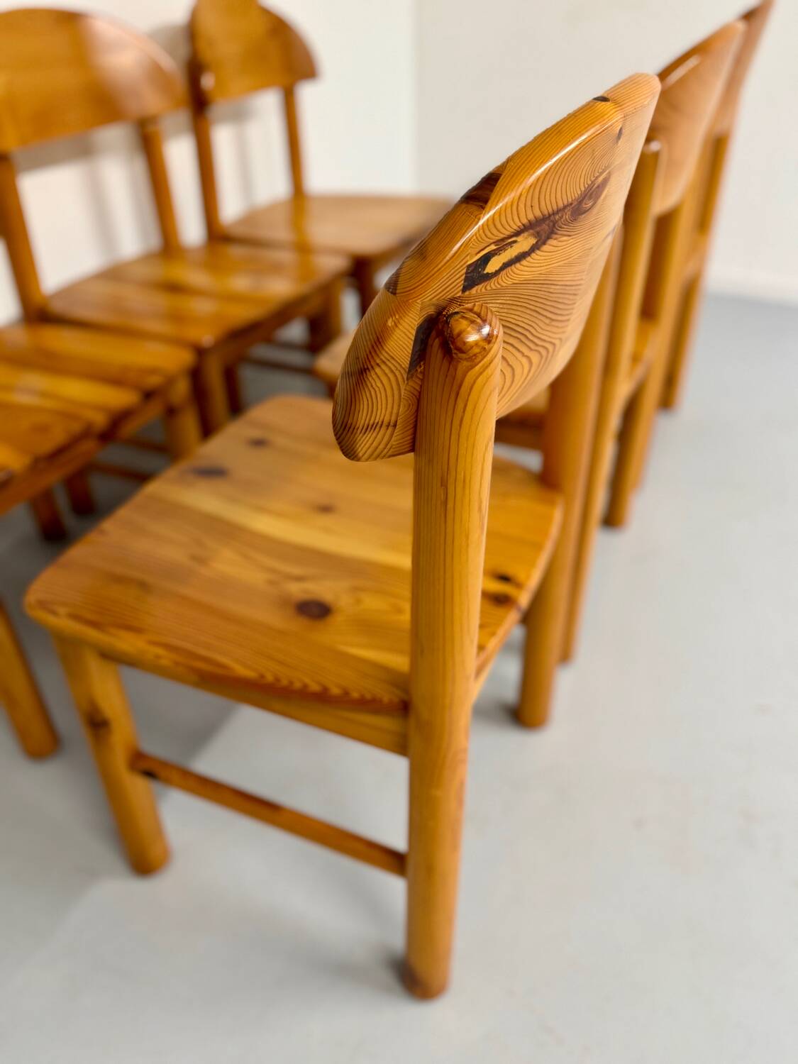 Set of 6 solid pine chairs, Scandinavian design, Reiner Daumiller