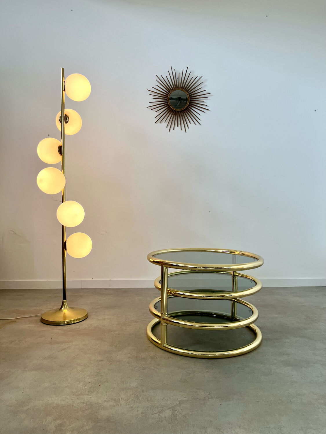 Three-level swivel coffee table in morex design brass Milo Baughman italy