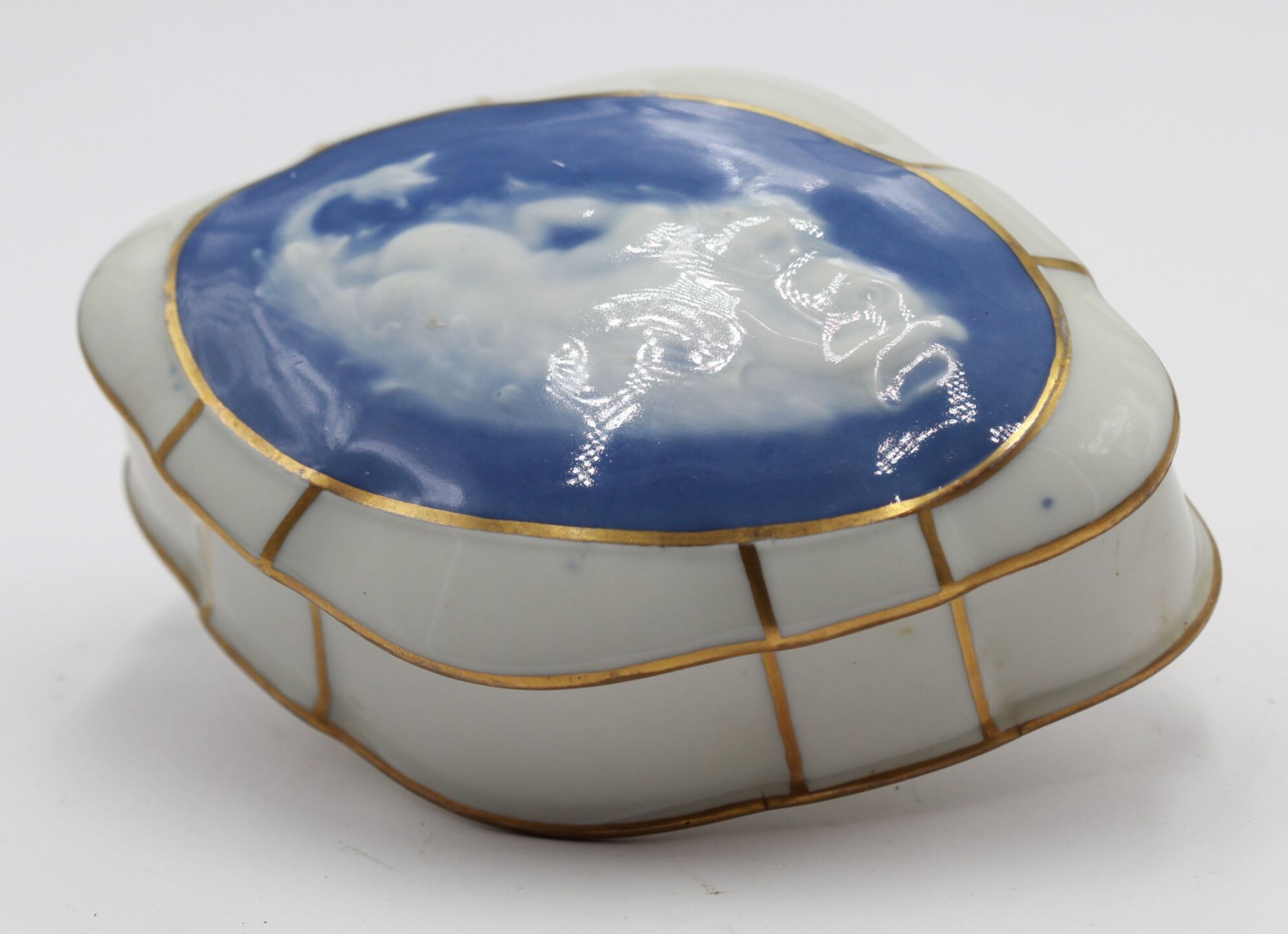 Old limoges porcelain jewelry box