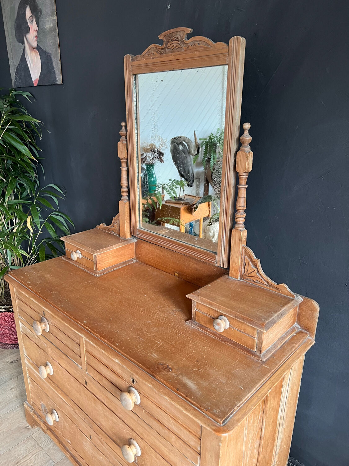 Pine dressing table