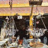 Suspensions for iron flowers