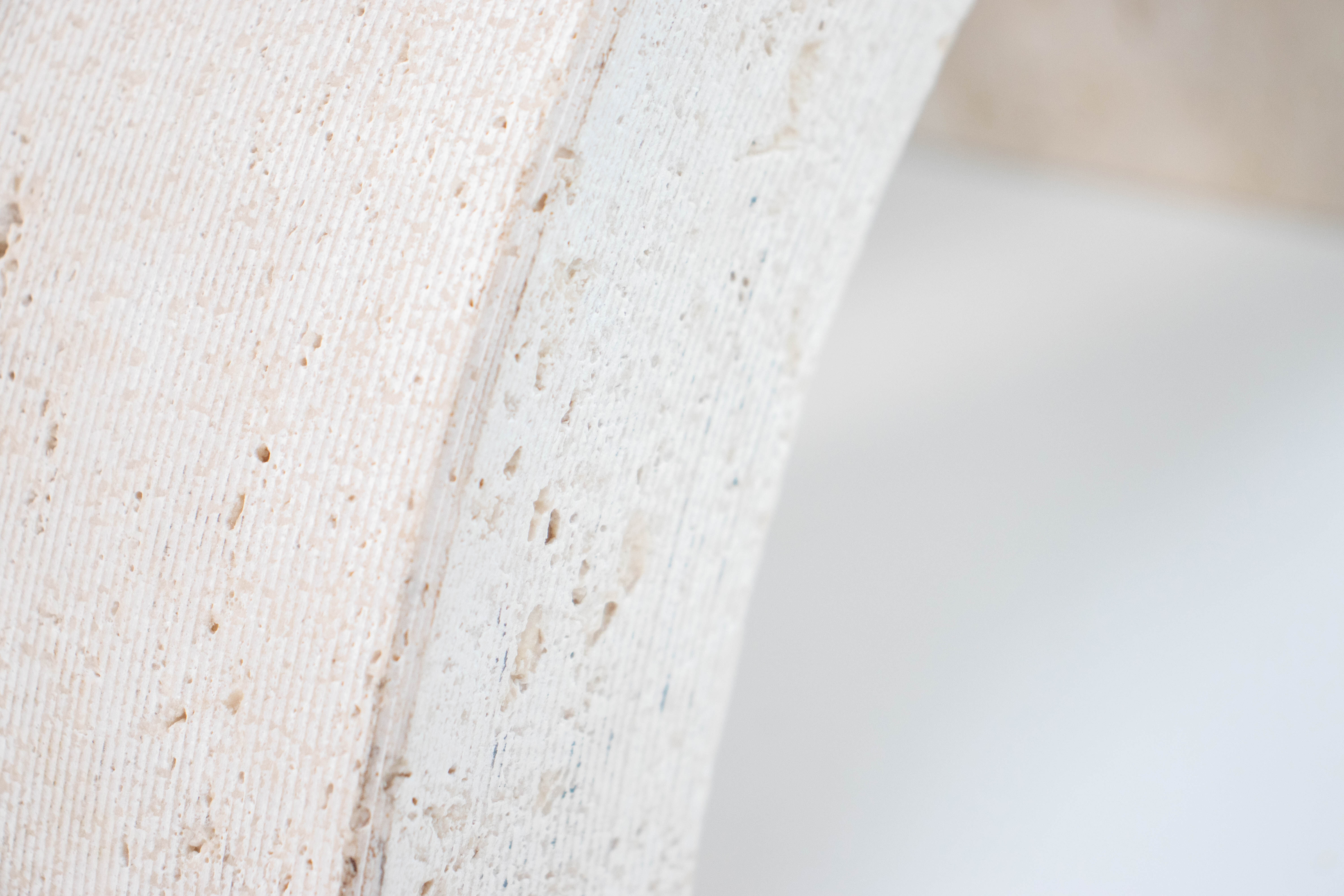 Table basse en travertin italien