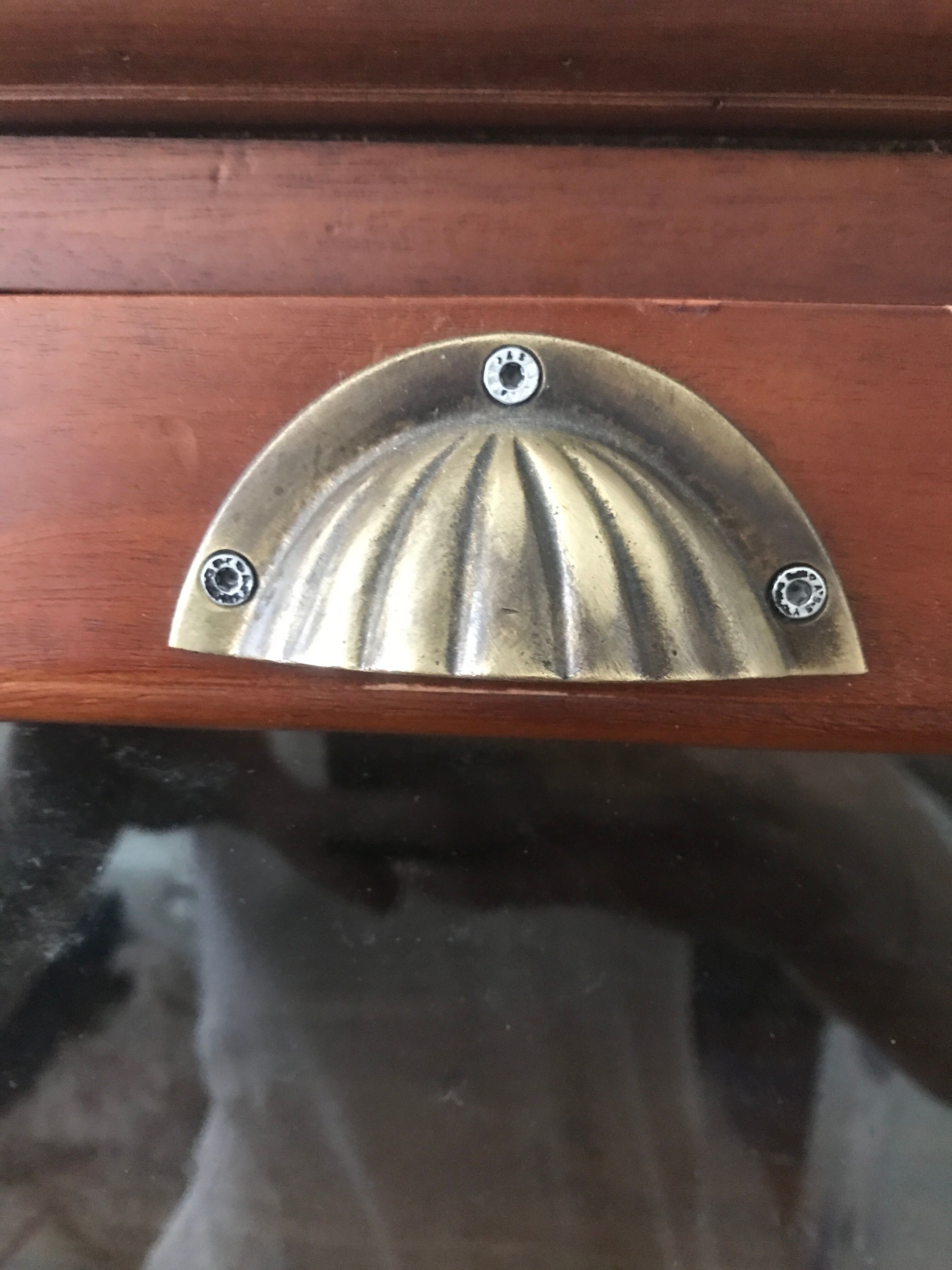 Semainier with glazed drawers