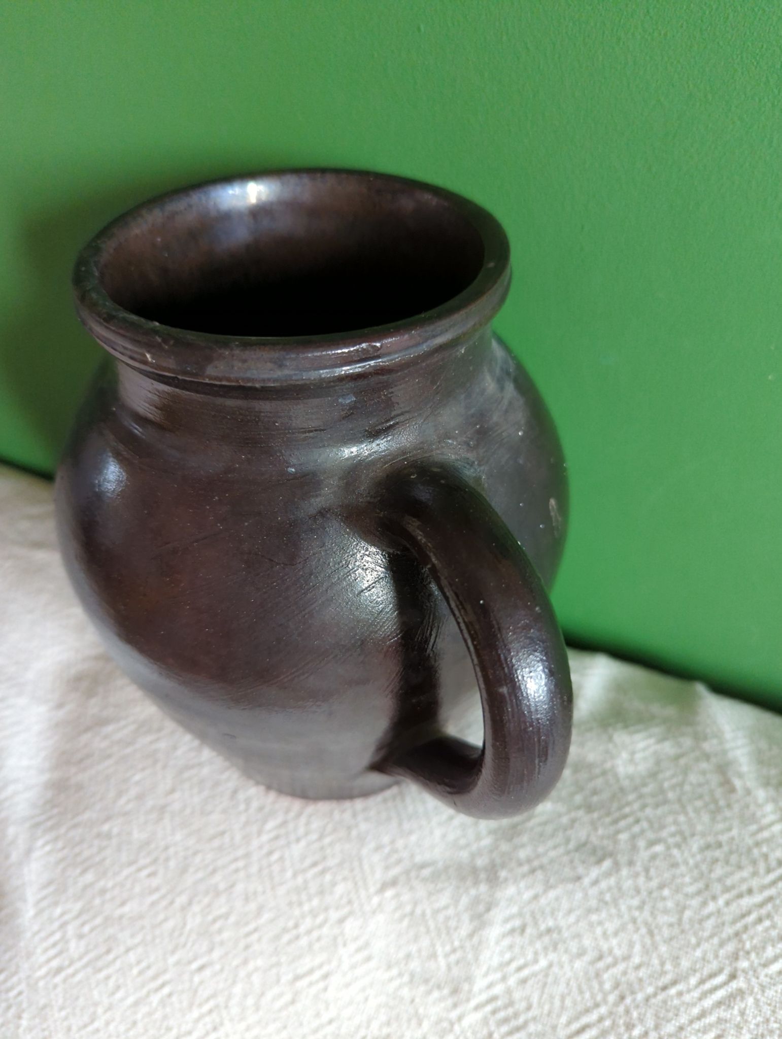 Vase en poterie de Nehou signé Hamel
