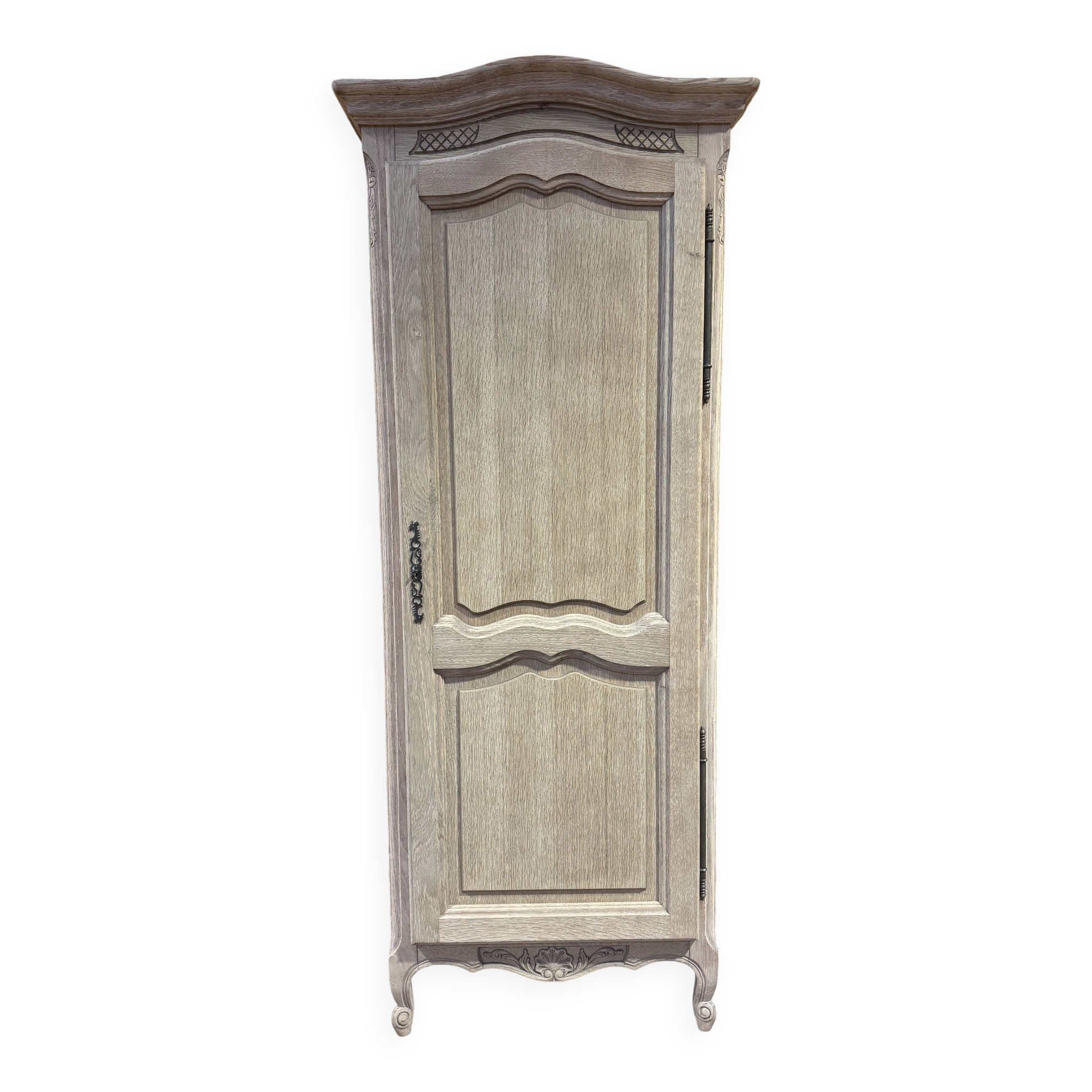 Sandblasted oak bonnetière - 1960s/70s