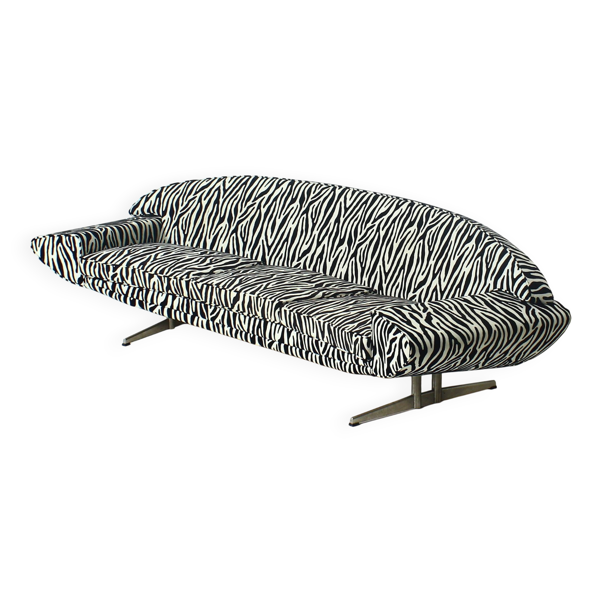 "Capri" curved three-seater sofa by Johannes Andersen, 1965