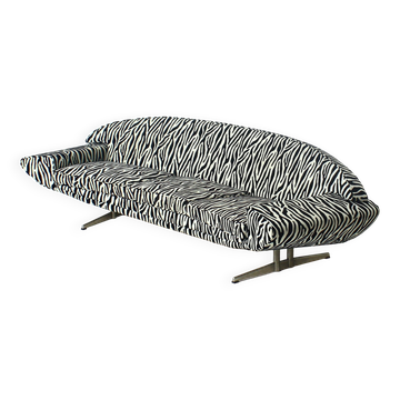 "Capri" curved three-seater sofa by Johannes Andersen, 1965