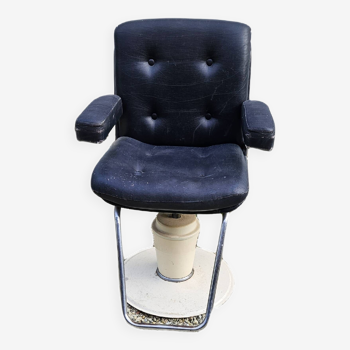 Fauteuil de coiffeur vintage en simili cuir noir