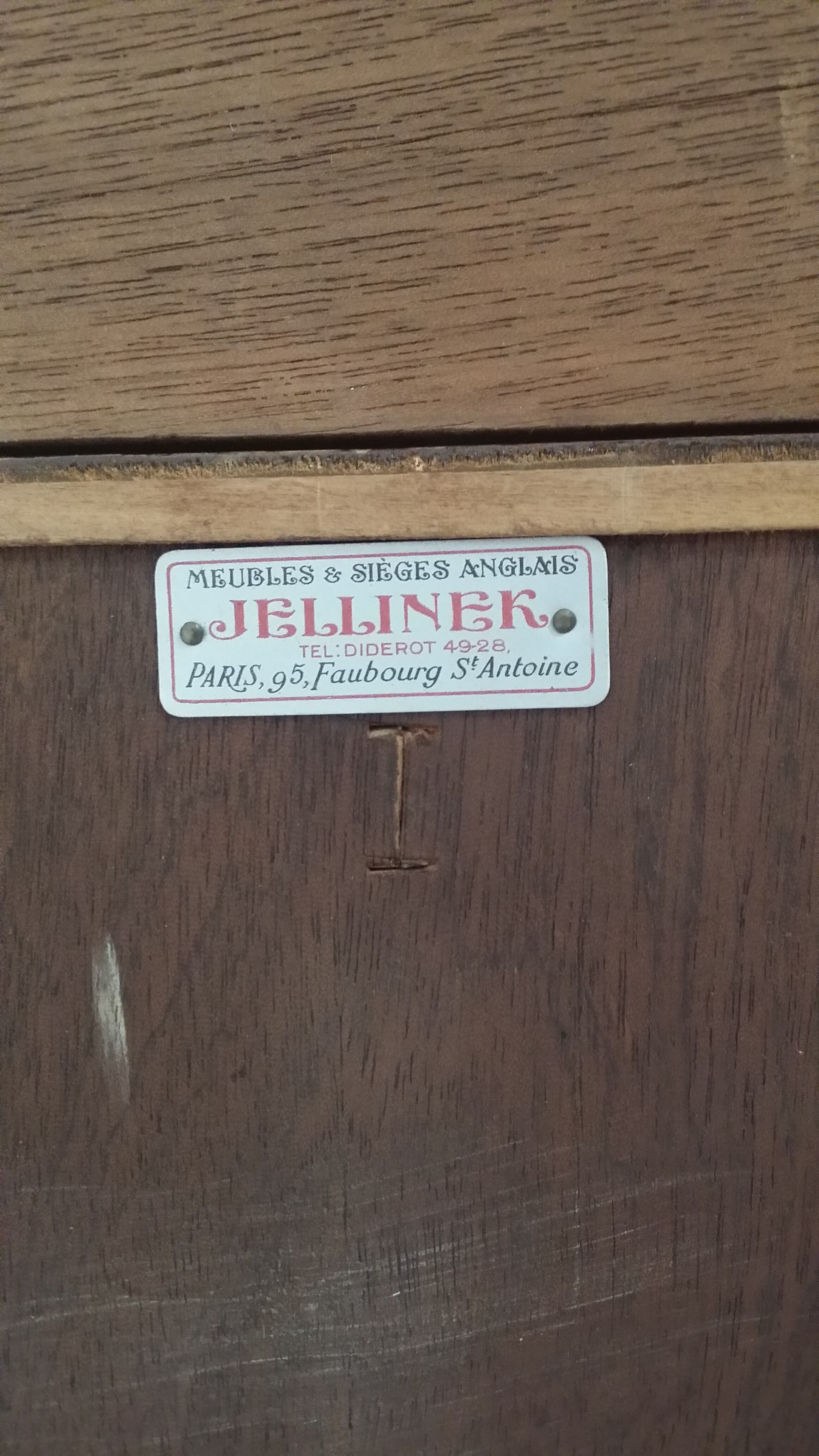 English office scriban