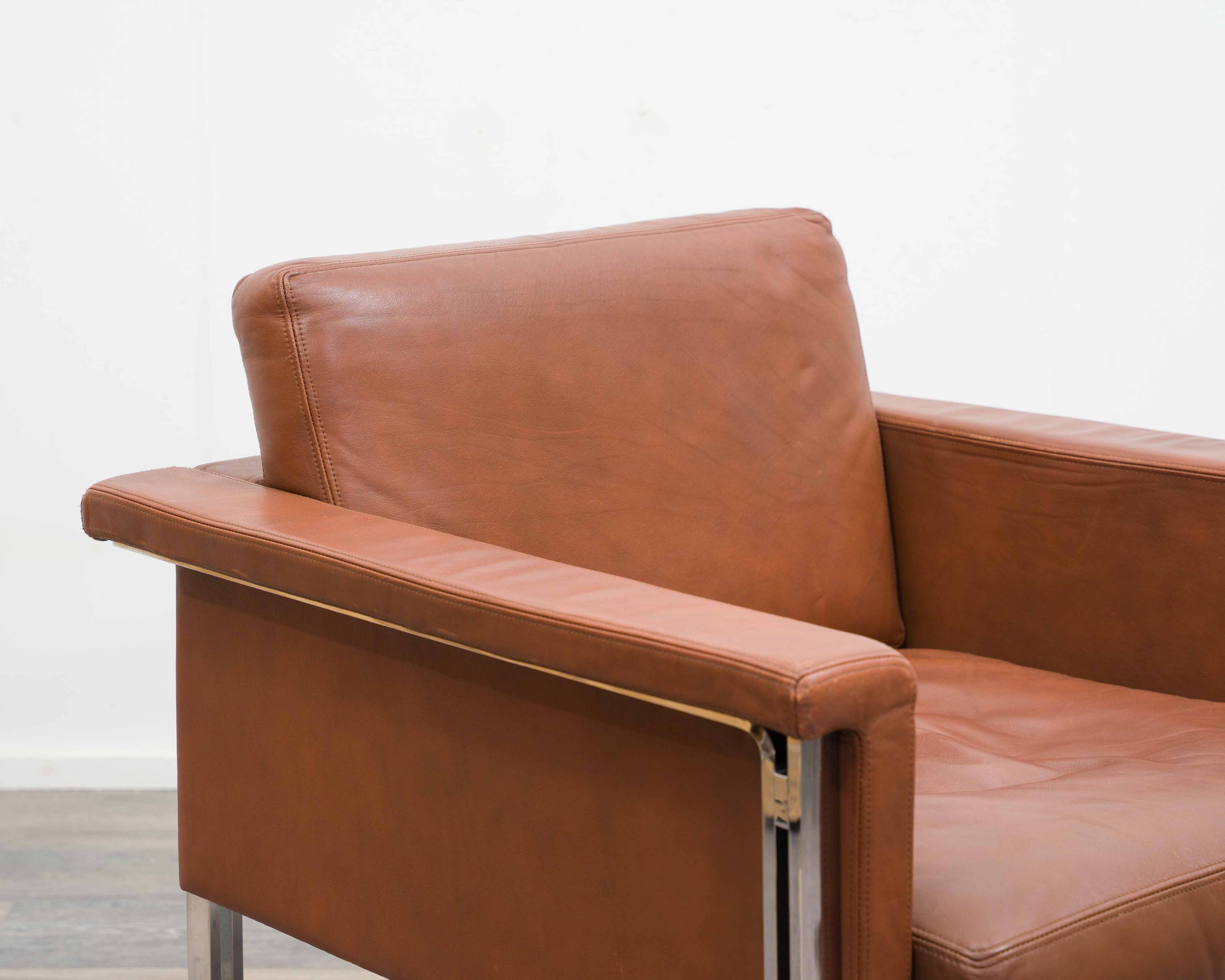 Leather armchair, 1970s, manufacturer Sitag, cognac brown leather.