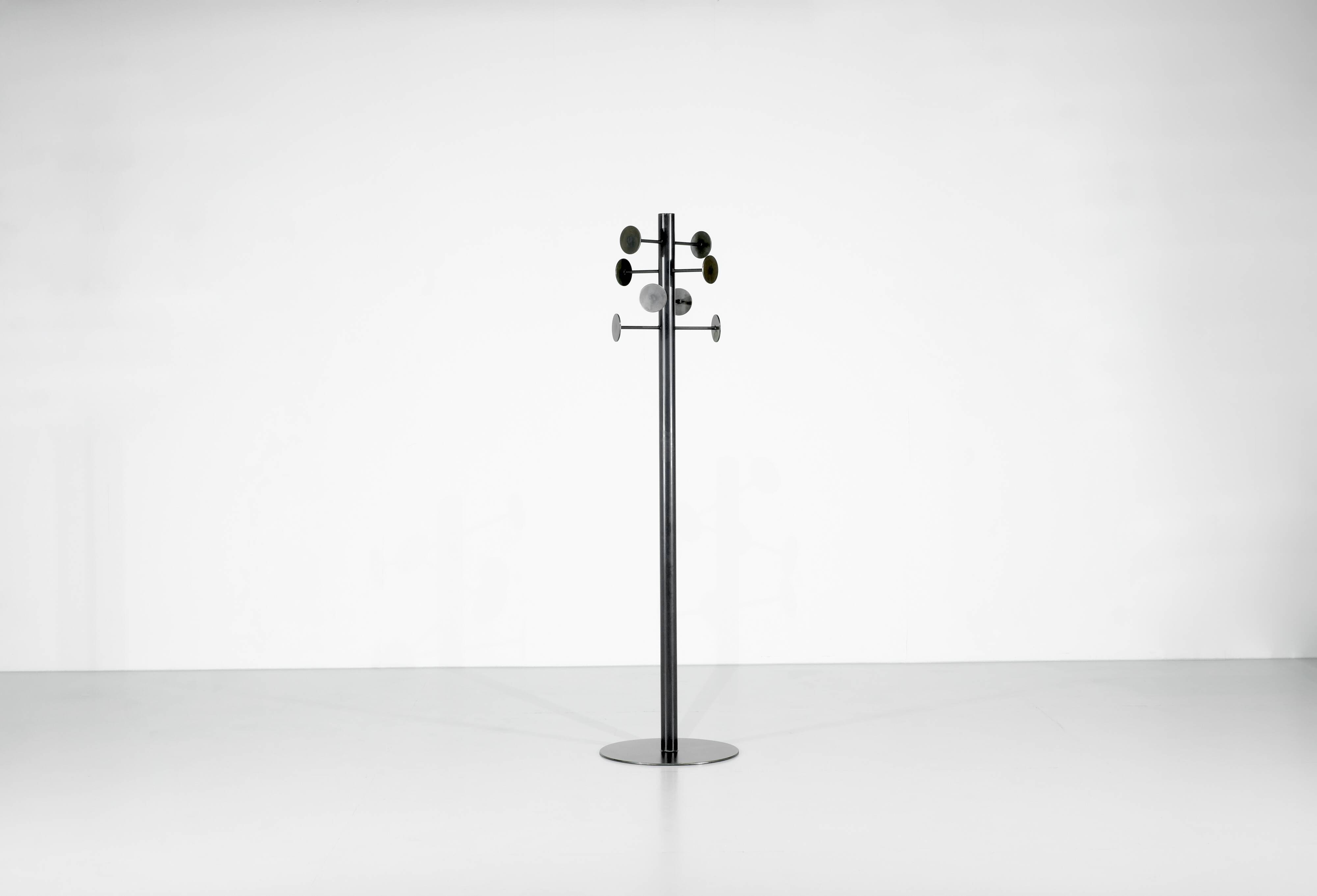 “Perroquet” coat rack by F.Robichez for Dritsh, Paris 1990s.