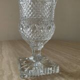 Vase vintage sur pied en cristal ciselé