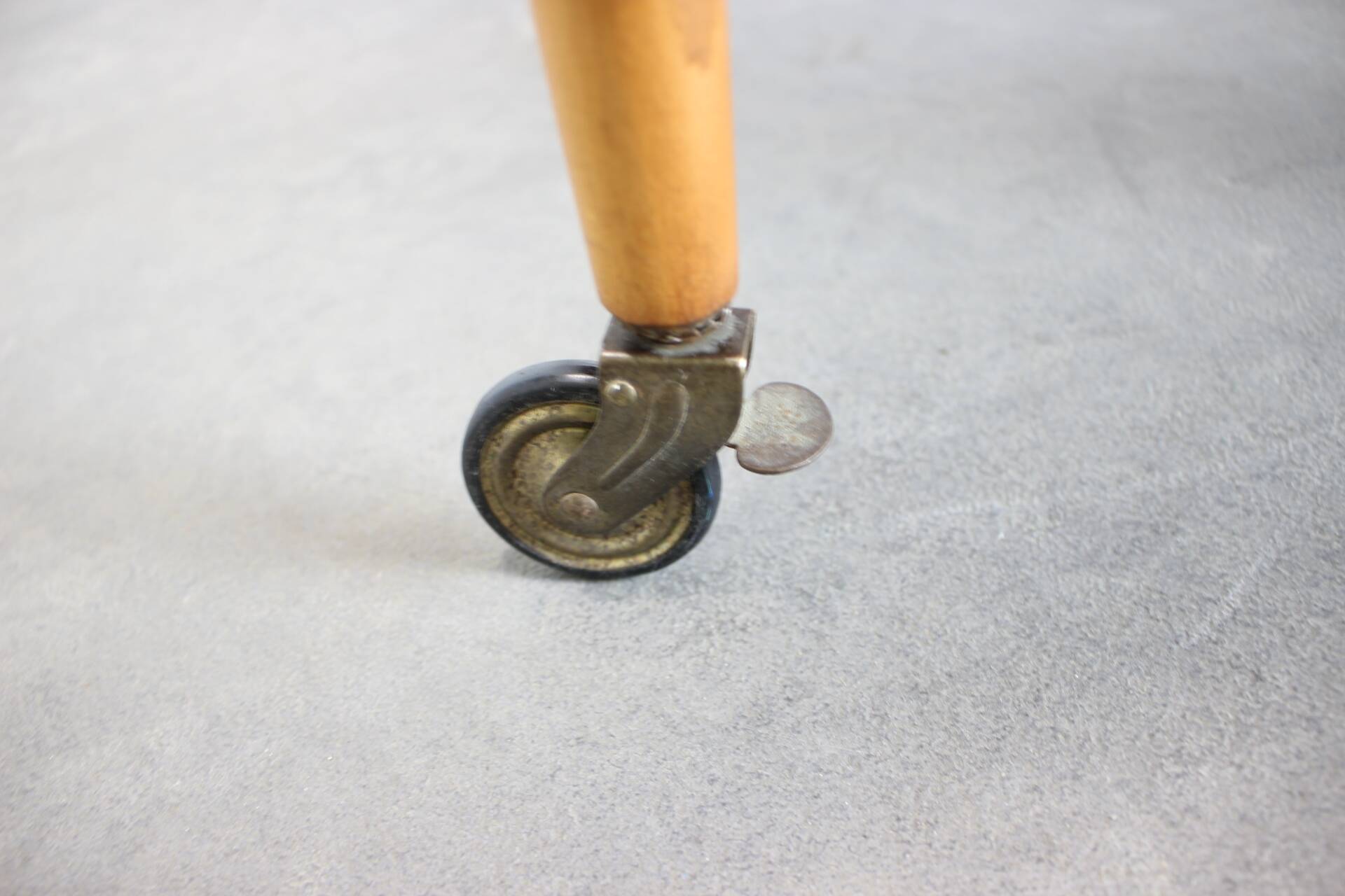 Restored Danish teak rolling table with shelf, 1960s