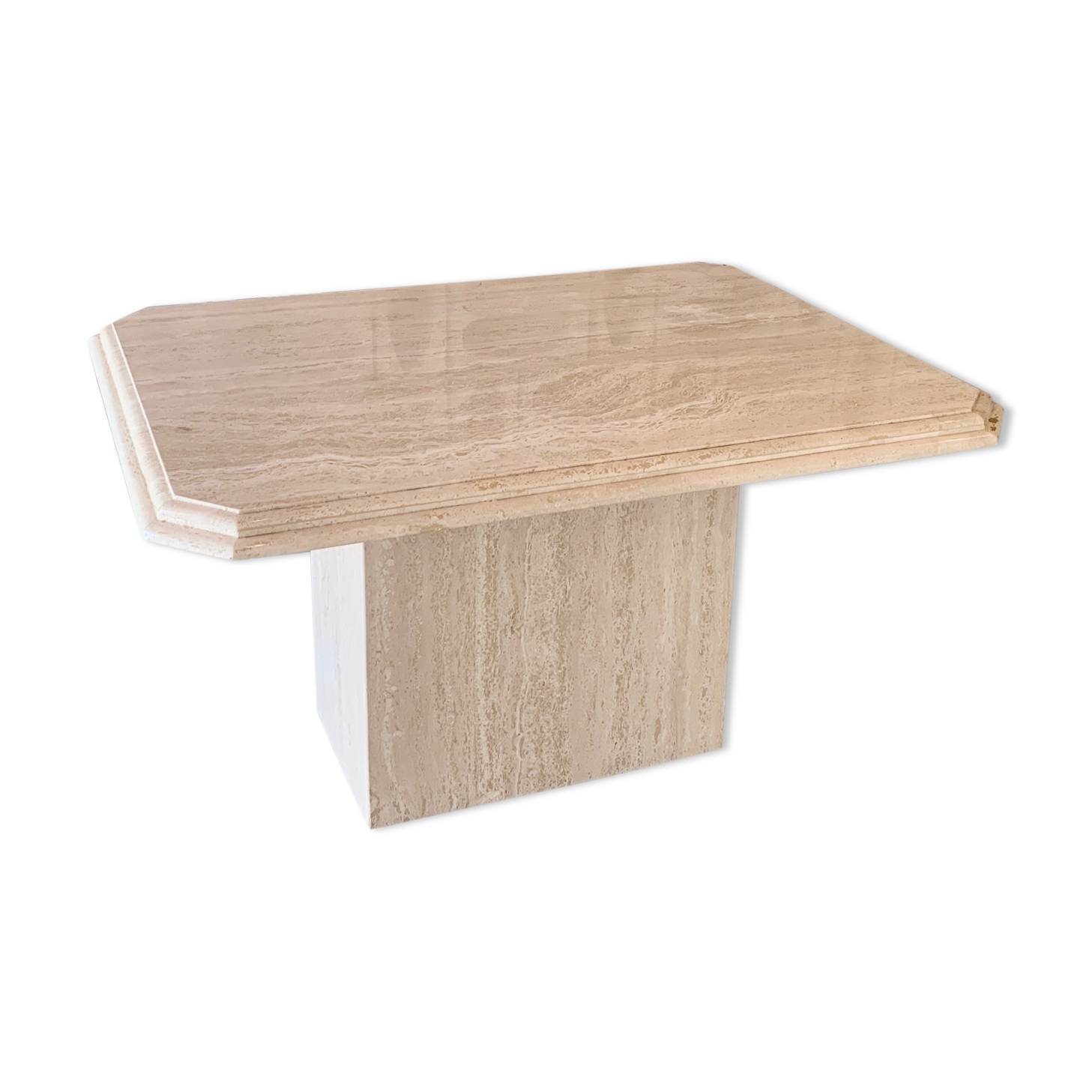 Table à manger en travertin de moyenne longueur